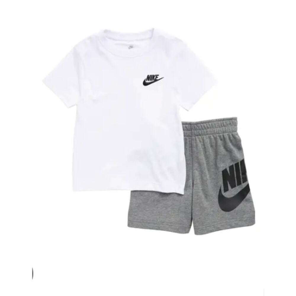 Nike Two Piece Outfit Carbon Heather T-Shirt & Shorts Size: 6 NWT